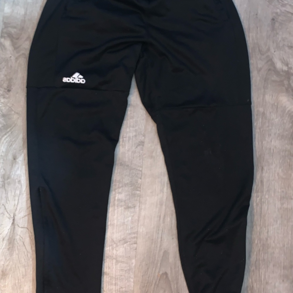 black Adidas joggers fits like small